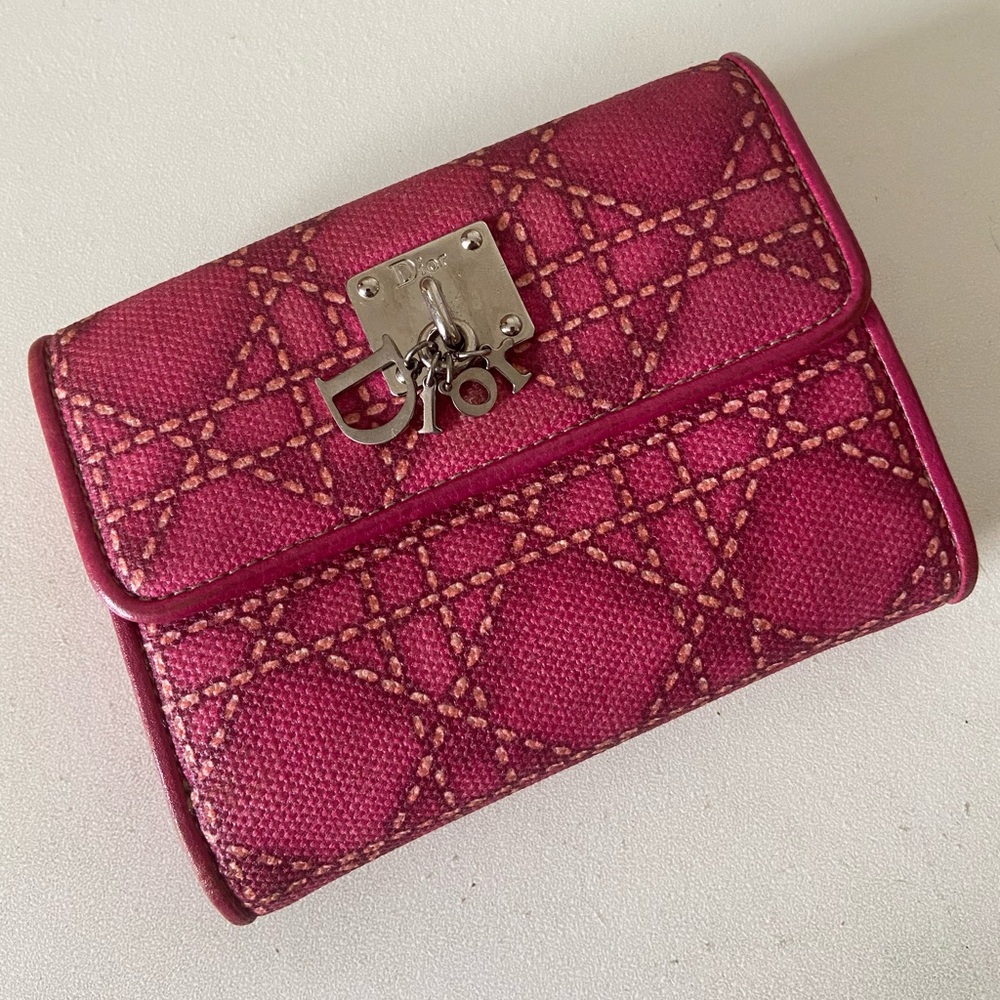 ⭐️ 1️⃣3️⃣0️⃣ today only ⭐️ Dior Charm Wallet
